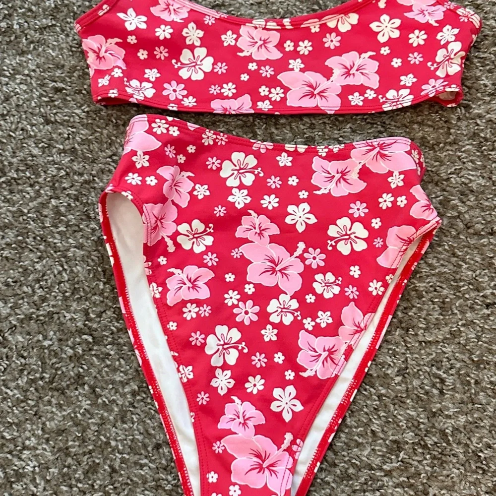 3 bikini BUNDLE ‼️Frankie’s Bikinis red hawaiian flower suit - Picture 5 of 5